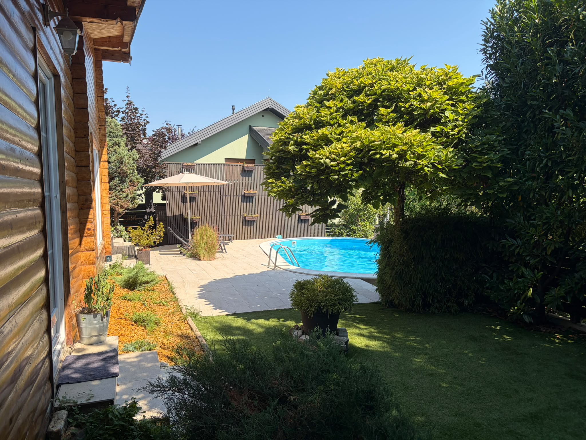 Vrt i bazen — Villa Laganini